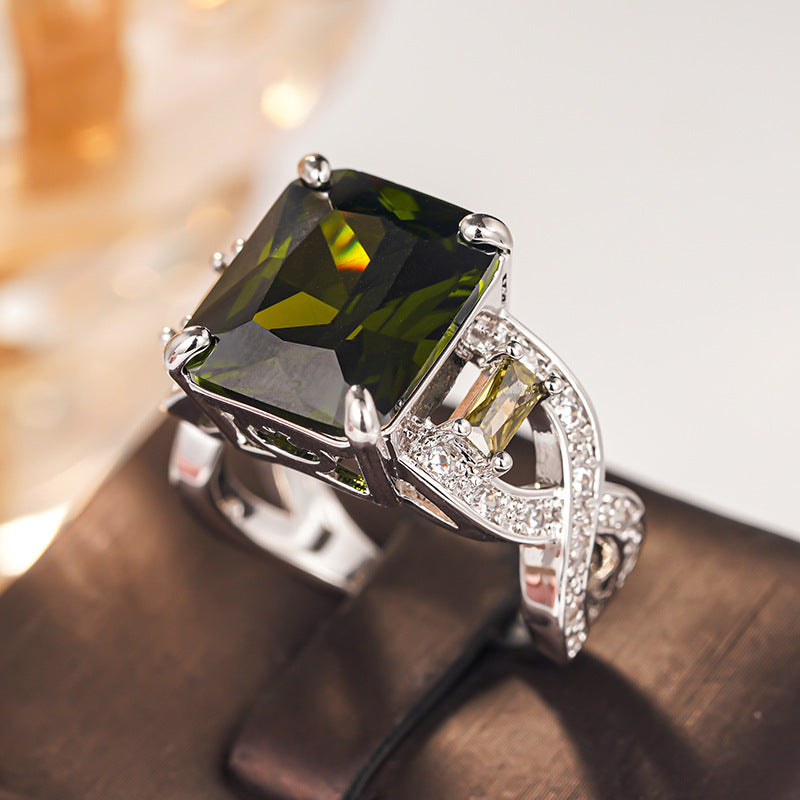 Single Ring With A Bow Design Set In Four-prong Claws