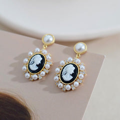 High-End Retro Baroque Relief Portrait Earrings